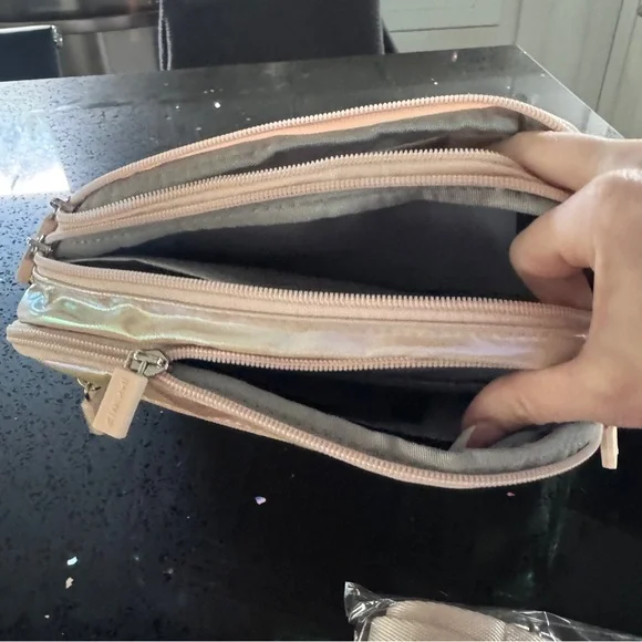 Iridescent Crossbody Bag - Picture 4 of 6